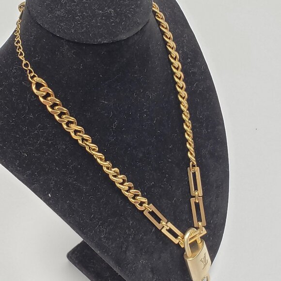 Louis Vuitton Gold Padlock W/ Unbranded Stainless Steel Gold Plated Chain - Picture 11 of 16